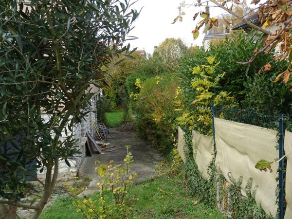 A proximité du Cable (transport)Correspondance ligne 8