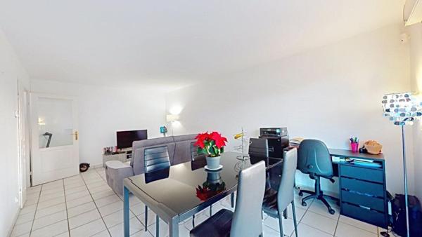 T3 à proximité du lac et du centre