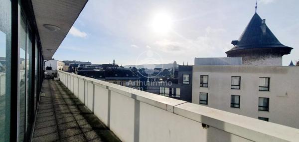 Location Bureau 8 pièces 200 m2 à Rouen