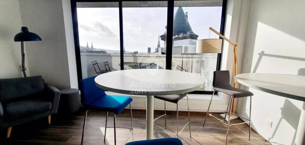 Location Bureau 8 pièces 200 m2 à Rouen