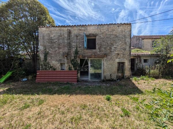 Grande longère et une grange à rénover avec terrain constructible