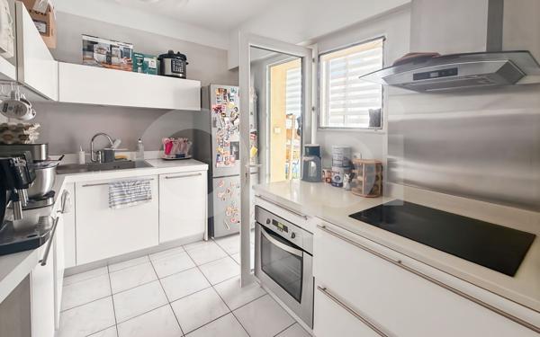 Appartement à louer    3 pièces • 57,39 m2 Hyères