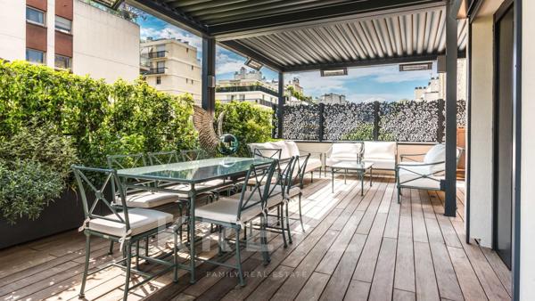 Hôtel particulier dans une allée privée et sécurisée