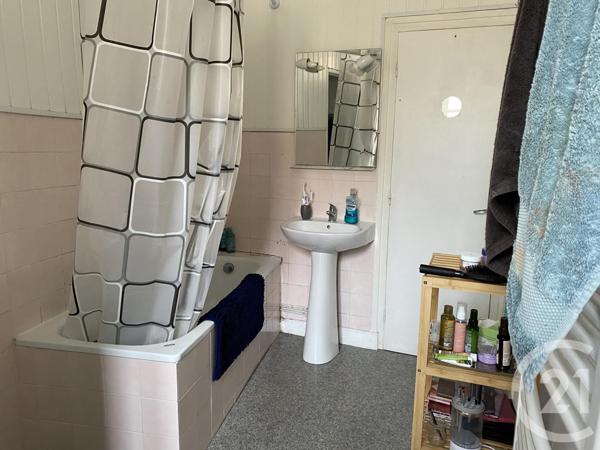 Maison à vendre  7 pièces - 125,70 m2 BOURBON L ARCHAMBAULT - 03