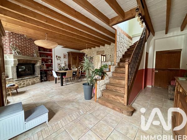 Maison à vendre 7 pièces 156 m² Bressuire