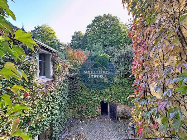 Maison de caractère avec jardin et dépendances  Nogent-le-Rotrou centre
