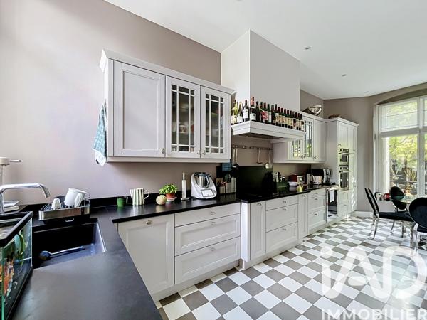 Maison à vendre 8 pièces 270 m² Bordeaux