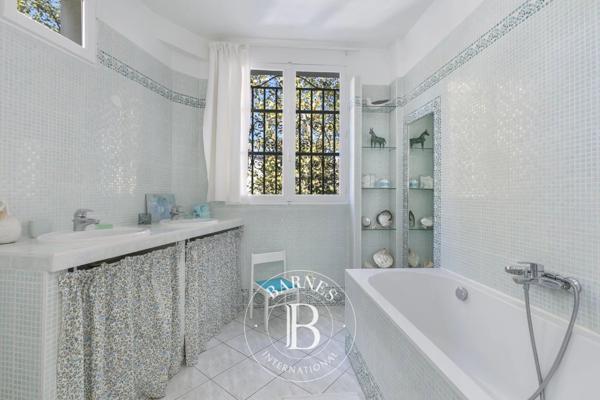 La Garenne-Colombes, Maison 6 Chambres -  180 m² à vendre