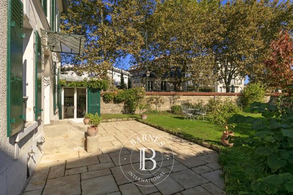 La Garenne-Colombes, Maison 6 Chambres -  180 m² à vendre