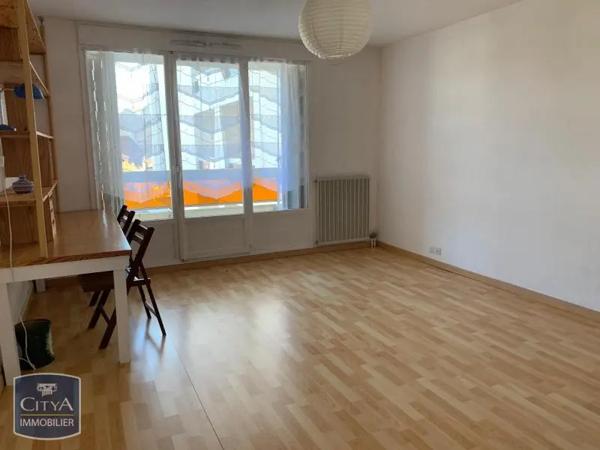 Appartement à louer 1 pièce 36.63m² Vichy (03200)