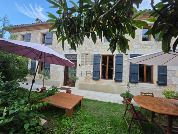 Maison 6 pièce(s) 5 chambre(s) 290 m²