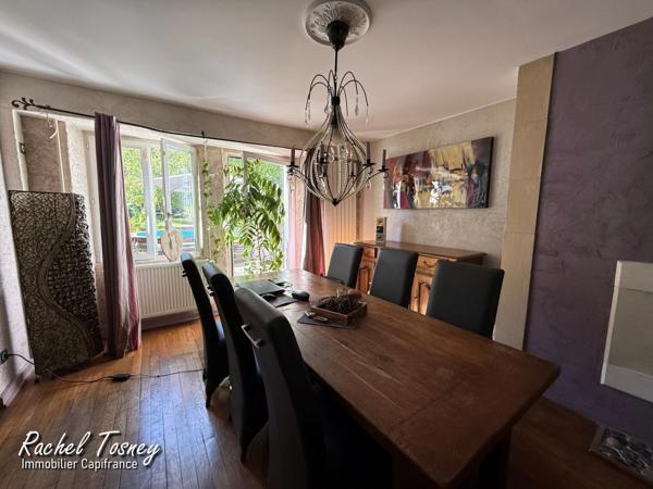 À VENDRE – Authentique corps de ferme T7 -210m²- rénové avec jardin et vue sur les Vosges –