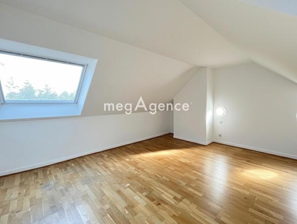 Maison à SAINT-NOM-LA-BRETECHE, 78860 - 7 pièces 182m²