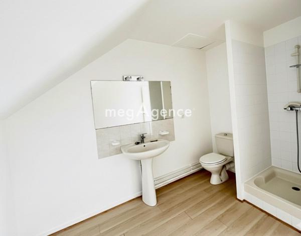 Maison à SAINT-NOM-LA-BRETECHE, 78860 - 7 pièces 182m²