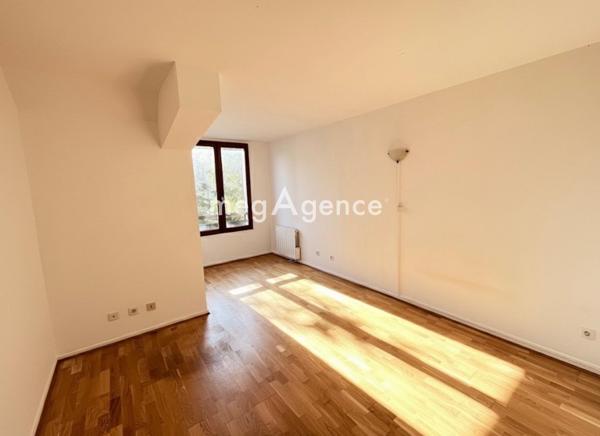 Maison à SAINT-NOM-LA-BRETECHE, 78860 - 7 pièces 182m²