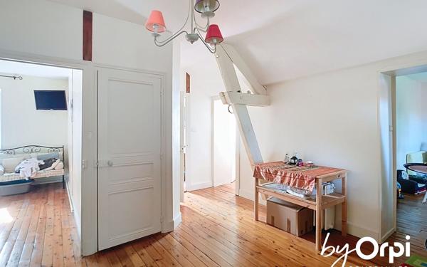 Maison à vendre    8 pièces • 213 m2 Arpheuilles-Saint-Priest