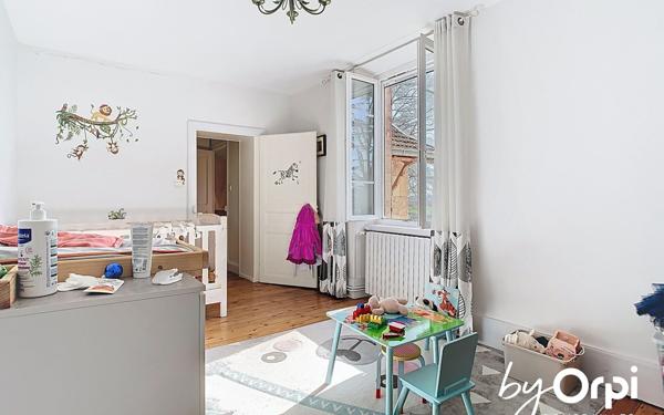 Maison à vendre    8 pièces • 213 m2 Arpheuilles-Saint-Priest