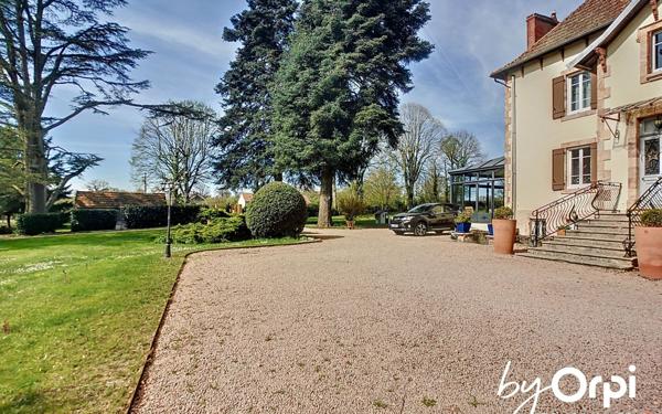 Maison à vendre    8 pièces • 213 m2 Arpheuilles-Saint-Priest