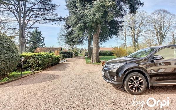 Maison à vendre    8 pièces • 213 m2 Arpheuilles-Saint-Priest