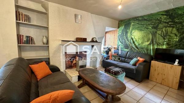 Maison en pierre – 2 chambres, bureau et grenier aménageable