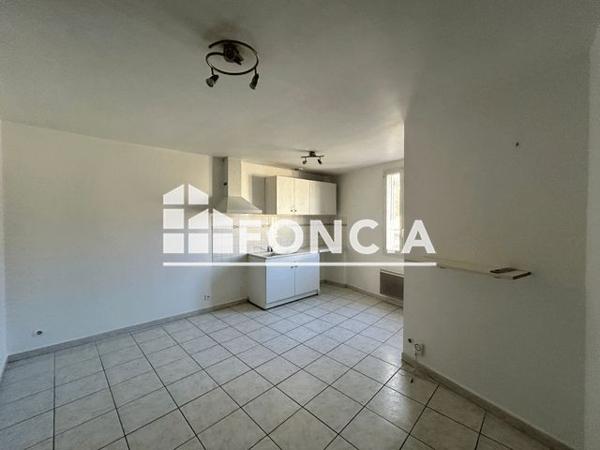 Location Maison 3 pièces 53.36 m² - 15 RUE DE LA REPUBLIQUE Manduel 30129