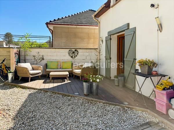 Vente
                Maison76 m² - 5 Pièces -
                    GRISY SUISNES (77166)