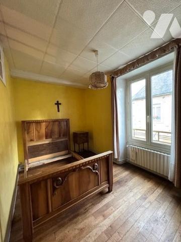 MAISON ANCIENNE A RESTAURER 