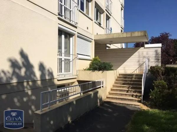 Appartement à louer 3 pièces 74.12m²