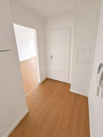 Vente                                                      Appartement
                        
                     2 pièces                      45 m2                     à Pierrefitte-sur-Seine