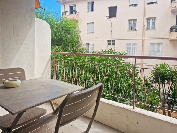 Appartement 3 pièces 41.49 m2 centre ville Banane