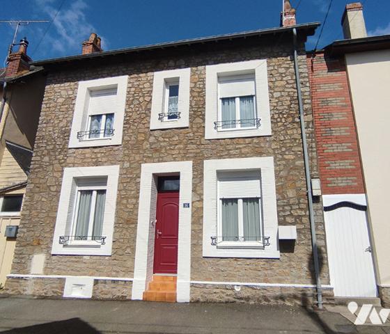 MAISON 2 ou 3 CHAMBRES AVEC BUREAU, JARDIN, VERANDA ET CAVE