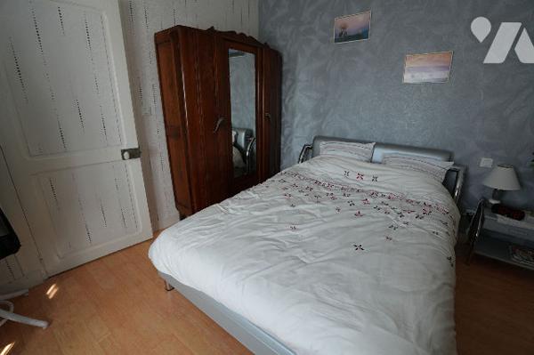 MAISON 2 ou 3 CHAMBRES AVEC BUREAU, JARDIN, VERANDA ET CAVE