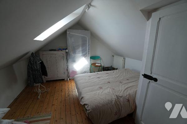 MAISON 2 ou 3 CHAMBRES AVEC BUREAU, JARDIN, VERANDA ET CAVE