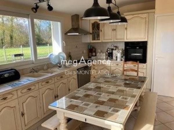 Maison à COUTRAS, 33230 - 5 pièces 135m²