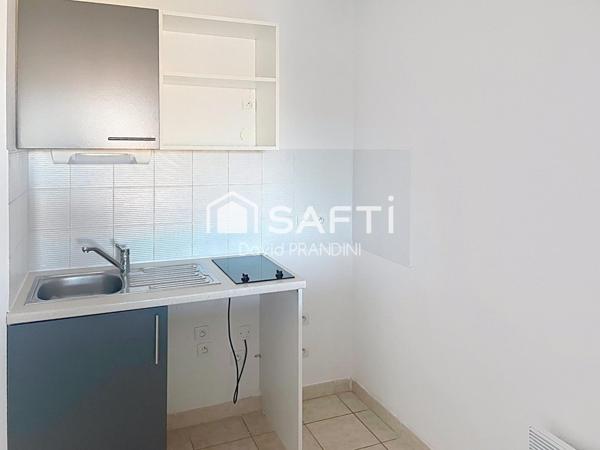 Appartement type 2- terrasse-place de parking privative et ascenseur