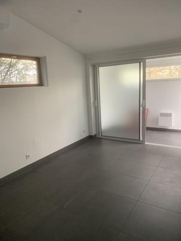 LOCAL MERIGNAC LE JARD