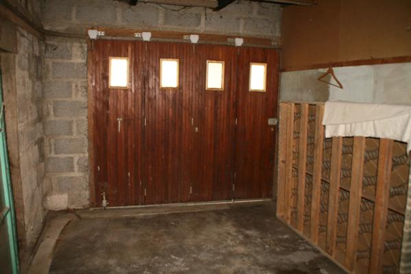 Vente Garage à La Grée-Saint-Laurent