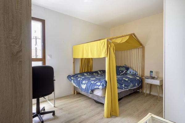 Maison moderne 4 chambres à Mérignac, 110 m²