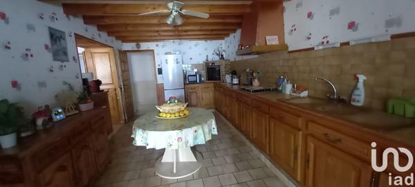 Maison 5 pièces de 202 m² à Mirambeau (17150)