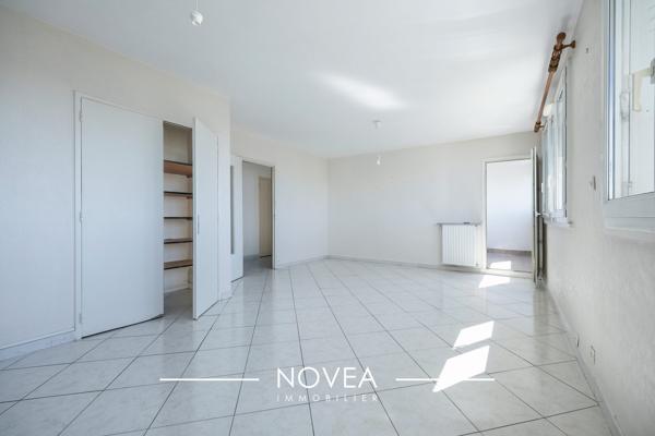 Grand appartement T3 - très lumineux avec loggia - Villeurbanne