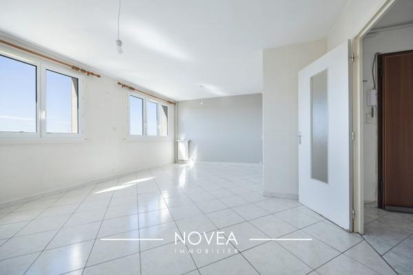 Grand appartement T3 - très lumineux avec loggia - Villeurbanne