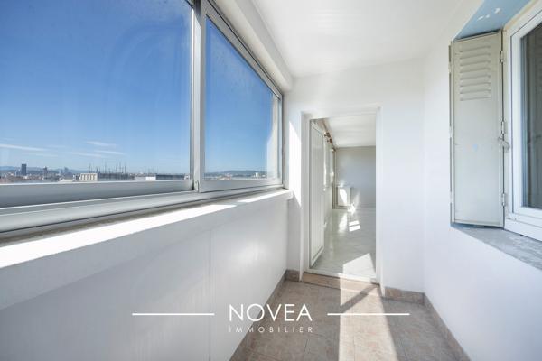 Grand appartement T3 - très lumineux avec loggia - Villeurbanne