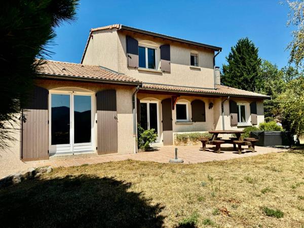 Maison 142m² avec vue panoramique sur sous sol complet avec 3 502m² de terrain