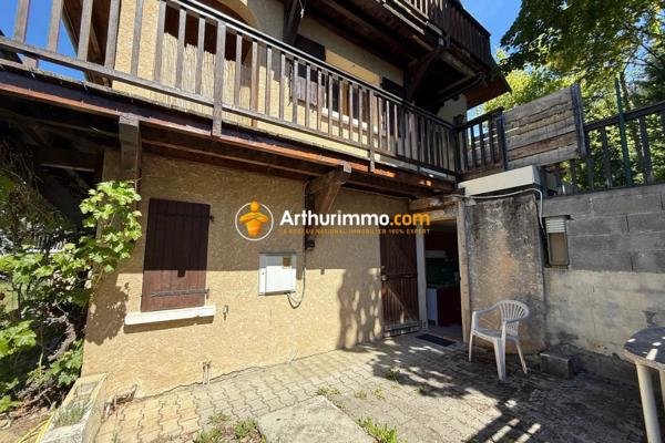 Vente                                                      Maison
                        
                     5 pièces                      122 m2                     à Eygliers