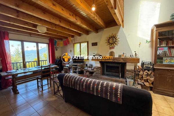 Vente                                                      Maison
                        
                     5 pièces                      122 m2                     à Eygliers