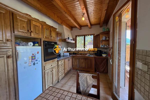 Vente                                                      Maison
                        
                     5 pièces                      122 m2                     à Eygliers