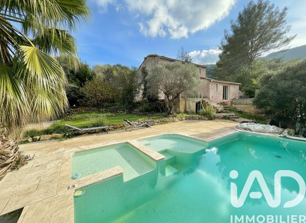 Maison à vendre 6 pièces 150 m² Solliès-Toucas