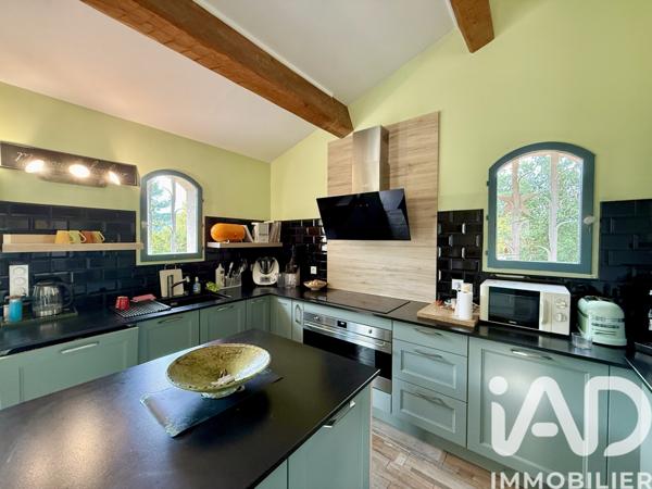 Maison à vendre 6 pièces 150 m² Solliès-Toucas