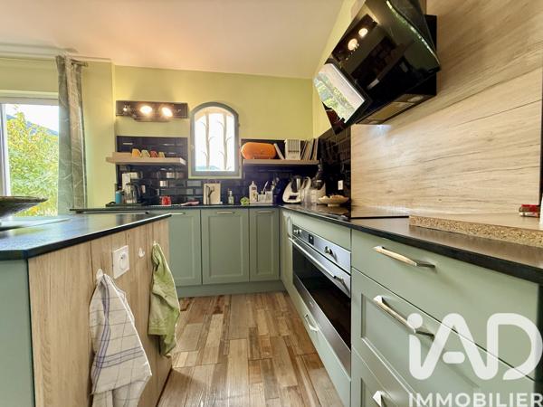 Maison à vendre 6 pièces 150 m² Solliès-Toucas