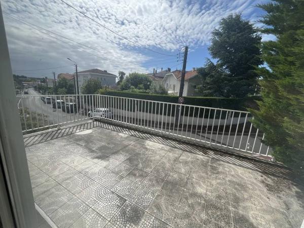 Immeuble à vendre 415 935 € Royan 239 m² DPE F